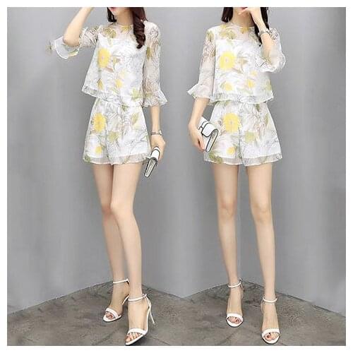 Women 2021 Summer Plus Size Floral Print 2 Piece Suits Fashion Chiffon O Neck Short Sleeve Loose Tops and Shorts Pants Sets Q39