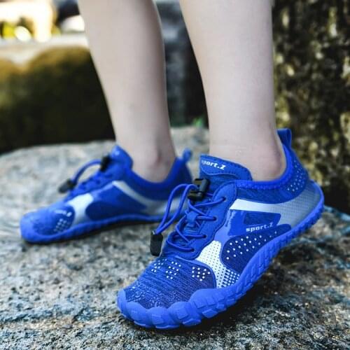 Childrens Quick-Dry Water Shoes Breathable Upstream Aqua Shoes Boy Girl Antiskid Outdoor Sports Beach Sneakers Wading Shoes Kid
