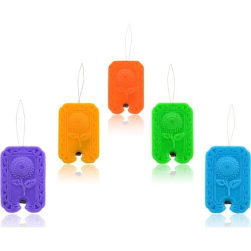 1 Piece Random Color Multifunctional Household Sewing Needle Threader Dual-Use Fast Thread Cutter DIY Tool Hand Sewing Machines