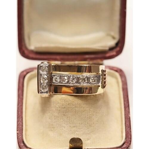 OLD ORIGINAL VINTAGE 18K GOLD NATURAL DIAMOND DECORATED KNIGHT STYLE STRONG RING