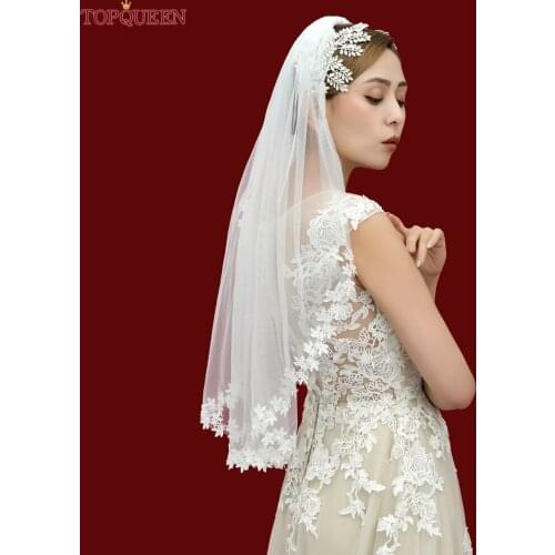 TOPQUEEN V53 Elegant Short Wedding Veil Lace Appliqued Edge Veils White Ivory Bridal Tulle with Hair Comb for Women Best Selling