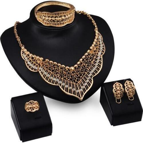 2019 Fashion Dubai Jewelry Sets Bridal Gift Nigerian wedding accessories big african Gold-color jewelry set Wholesale design