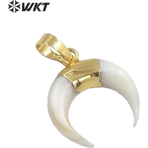 WT-P960 Small size 20mm Natural white pearl shell crescent horn pendant, 24k gold color white charm horn pendant