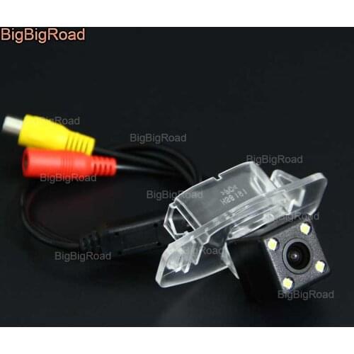 BigBigRoad Connect Original Factory Screen / Monitor Car Camera For HONDA Accord MK9 2013 2014 2015 Rear View Back Up Camera