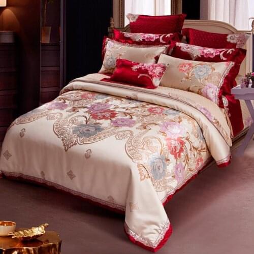 Luxury European wedding 4-piece set of bedding luxury red embroidery satin 60-80 piece set of wedding bedding