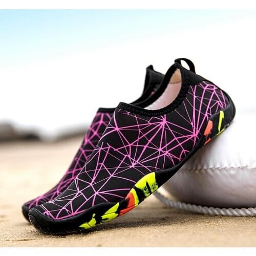 New Rose Red Quick-Drying Female Athletic Footwear Light Women Walking Surfing Shoes Male Wading Socks Unisex Zapatillas De Agua