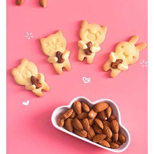 4PCS Creative Biscuit Mold Set Bear Rabbit Pig Cat 4 Kinds Of Animals Make Hugging Bear Nut Biscuit Mold