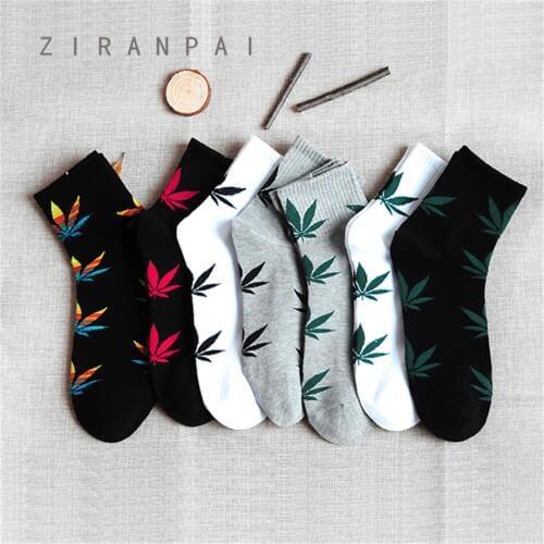 Maple Leaf Mens Socks Autumn and Winter New Cotton In the Tube Popular Ma Ye Socks Mens Large Comfort Deodorant Tide Socks