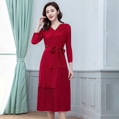 Large Size Dress For Women 45-75kg 2020 Spring V-Neck 3/4 Sleeves Solid Colour Stretch Slim Lace-up Waist Miyake Pleated Dress