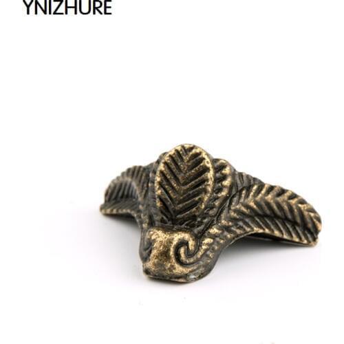 50pcs 22 * 18mm Arrival Special Offer Antique Furniture Foot Alloy Box Four Corners Decorative Feet