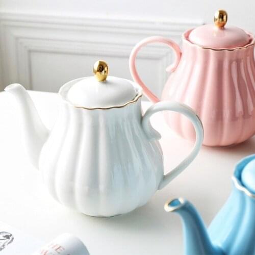 Ceramic Teapot Pumpkin Shape Hand Painted Gold Bone China Teapot With Tea Strainer Elegant Tea Pot Set 1L