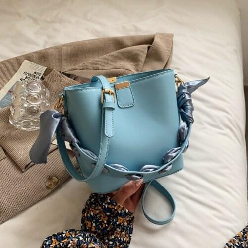 2021 New Trendy Fashion Womens Summer One-shoulder Messenger Bag Net Red Silk Scarf Portable Bucket Bag High-quality Small Bag