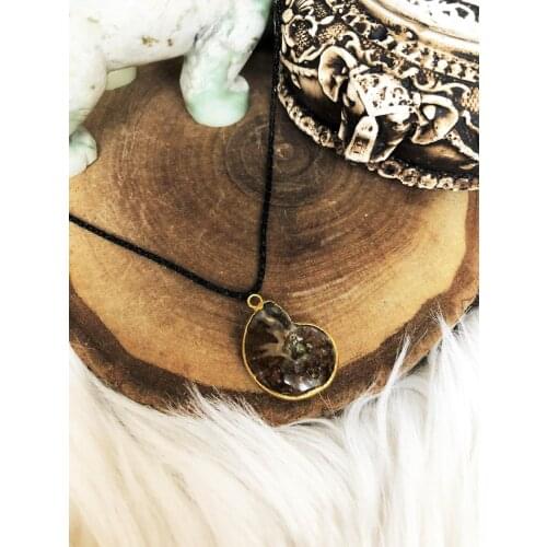 Dr Stone Natural Stone Women 'S Fossil Stone Necklace DSN9