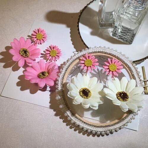 Fashion New Flower Daisy Pink Earrings Exaggerated Cloth Art Metal Holiday Wind Sunflower Earrings Jewelry