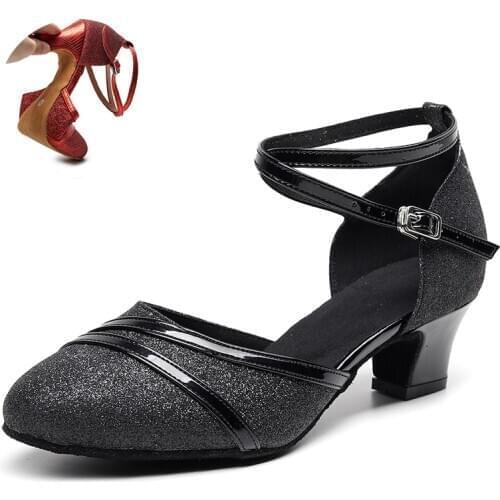 Woman Closed Toe Latin Ballroom Dance Shoes Black Red Soft Bottom Bachata Salsa Dancing Shoes For Girl Square Heel Pratcice Shoe