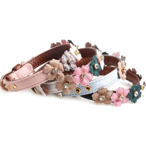 Adjustable PU Material Cat Collar Dog Collar Lovely Flower Style Cat Necklace For Medium Small Cats Collar Dogs Collar 4 Colors