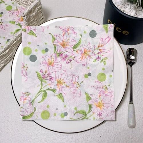 20Pcs/Pack Lily Flowers Decoupage Paper Napkins Green Floral Paper Tissues for Wedding Xmas Party Home Decor White New