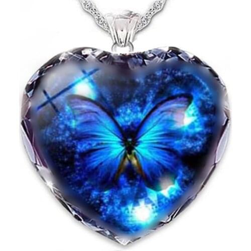 Elegant Fashion Lady Necklace Heart Shaped Blue Crystal Butterfly Pattern Pendant Jewelry