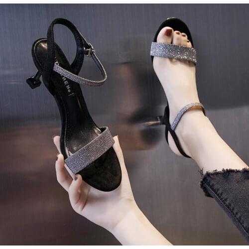 2021 South Korean version of Stiletto Sandals ladies'fashion one-word buckle cat with fashionable ladiessandals hit the market