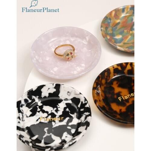 FlaneurPlanet Gold Foiled Personalized Monogram Tortoiseshell Acetate Ring Dish Bridesmaid Gift Jewelry Tray