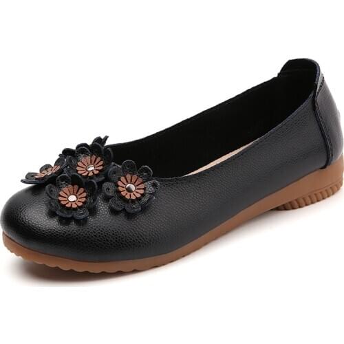 Womens Sandals 2021 Classic Leather Penny Loafers Soft Sole Comfort Handmade Flowers Sandals Women Moccasins Retro Mother Shoes