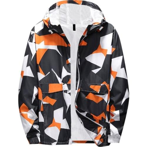 Outdoor Lovers Camouflage Printed Snowboarding Jacket Mens Windproof Thin Hooded Hiking Jacket Sportswear Coats Chaquetas Hombre