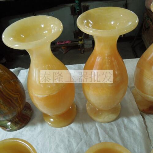 Natural exquisite vase ornaments m m topaz topaz jade ornaments wholesale factory direct wholesale Tyrone