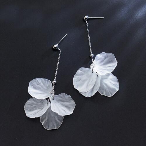 MloveAcc 100% 925 Sterling Silver White Shell Flower Long Tassel Drop Earrings for Women Fashion Flower Earrings Jewelry Brincos