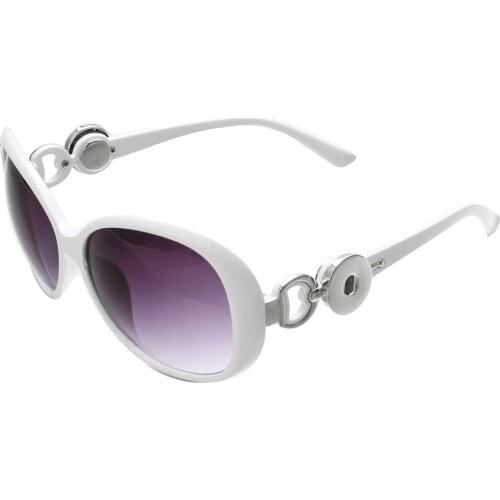 5 Color Xinnver Snap Button Sunglasses Elegant Ladies Oculos Oval Lens Vintage Eyewear Accessories Sun Glasses For Women ZN009