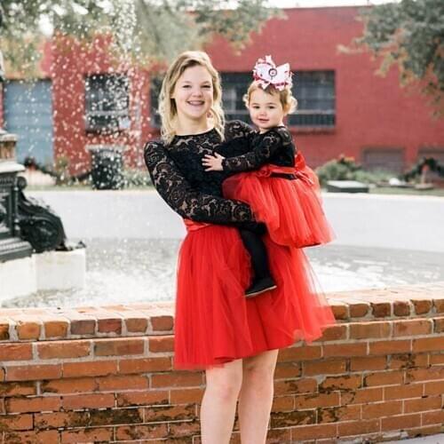 Long Sleeve Black Lace Red Bottom Mother Daugher Dresses Mom And Girls Birthday Party Celebration Dress Ball Gowns Custom