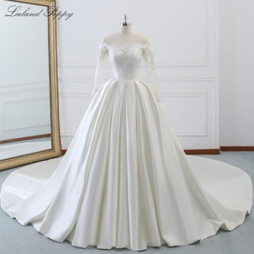 Lceland Poppy A-Line Satin Wedding Dresses 2020 Floor Length Boat Neck Lace Appliques Long Sleeves Vestido de Novia Bridal Gowns