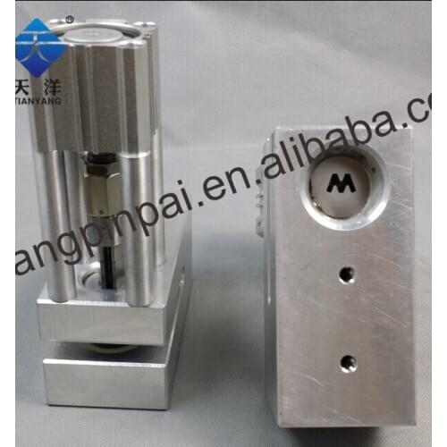 W shape hole pneumatic hole puncher