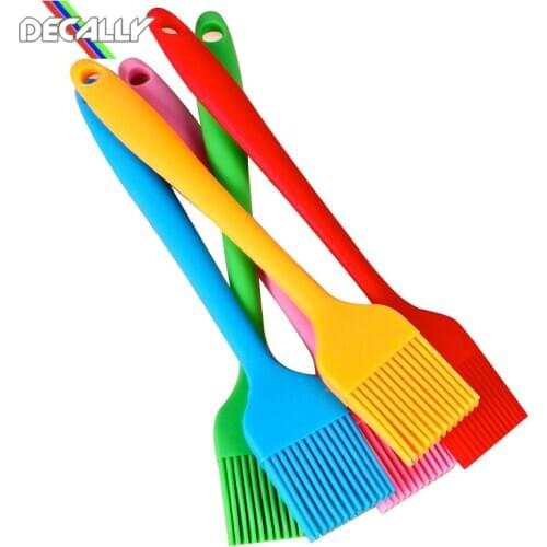 Baking Brush DIY Silicone Tools Eco-friendly Bread Oils Cooking Cream Baking Brush Silicone Kitchen Barbecue Brush 26cm