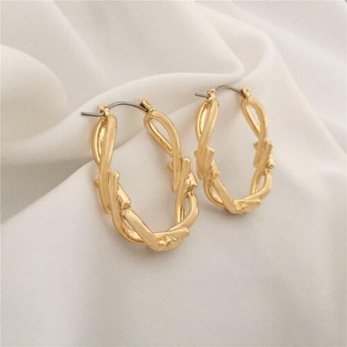 Bohemia Gold Color Plating Special Sculpture Hoop Earrings For Women Girl Elegant Vintage Trendy Jewelry Accessory High Quality