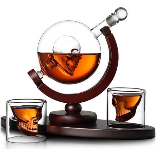 850ml Whiskey Decanter Set Skull Vodka Globe Decanter with 2 Glasses Liquor Dispenser with Wood Stand for Bourbon