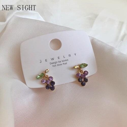 Shiny Side New Accessories Crystal Grapes Stud Earrings for Women Fashion Jewelry Zirconia Cute Small Fruit Earrings