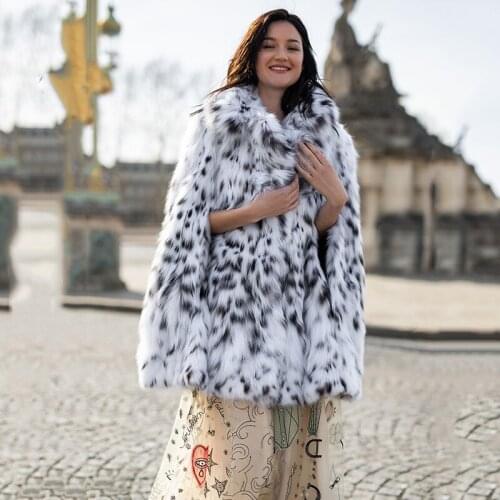 Ftangaiur 2021 Winter US imports of pure white lynx cat Bobcats LYNX Natural Fur Cloak Coats Women Medium Real LYNX Fur Coats