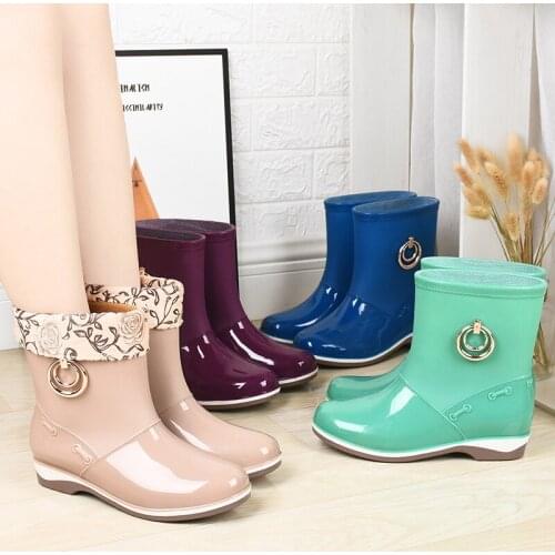 Flat Heel Four Seasons Waterproof Rain Boots Womens Solid Kitchen Rain Shoes Thermal Cotton-padded Cover Snow Rubber Shoes