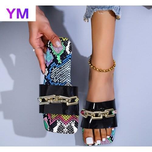 Womens Summer Metal Chain Sandals Ladies Fashion Flat Casual Shoes Female Footwear Plus Size 43 2021 Hot Zapatillas De Casa