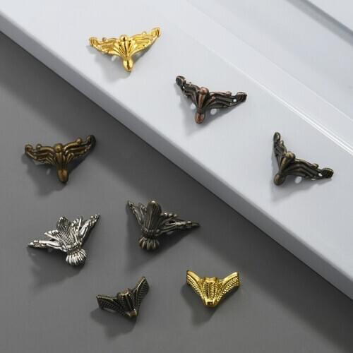 4PCS Wood Box Gold Feet Leg Corner Protector Triangle Decorative Bracket For Furniture Hardware Zinc Alloy