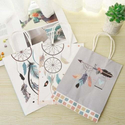 10pcs/lot Cute Creative Dream Catcher DIY Multifunction Christmas New Year paper bag with handle cloth Shopping bag 22x16x8cm