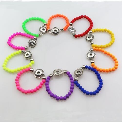 Factory wholesale 50pcs/lot mix colors children diy 8mm acrylic 6mm beads snap button 12mm charm bracelets snap jewelry for Kids