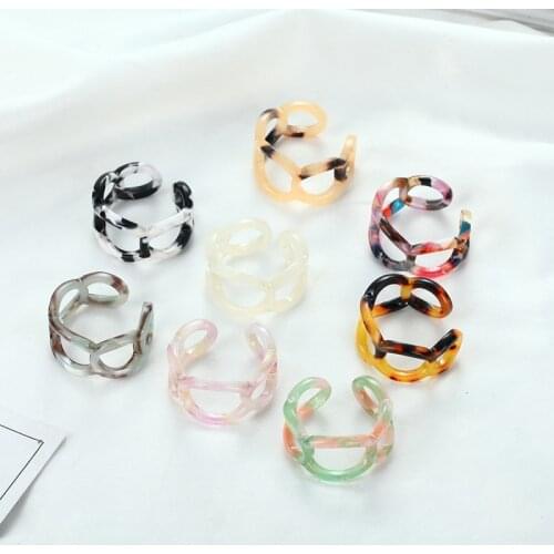 2021 Summer Fashion Colorful Geometric Round Acrylic Ring Candy Color Irregular Opening Rings for Women Party Finger Jewelry