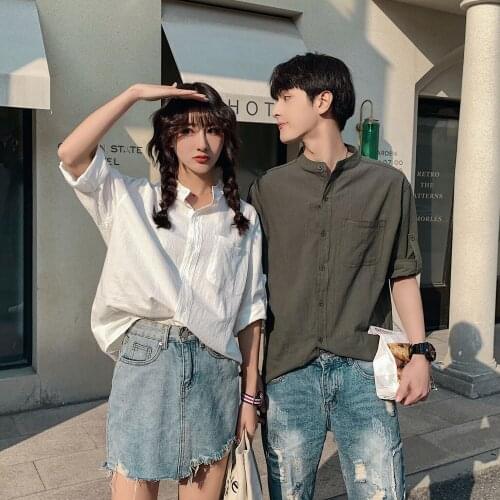 The new pair of students loose short sleeves T-shirt for men and women