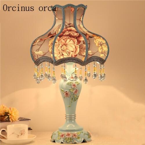 Luxury European Style Lace desk lamp Princess bedroom bedside lamp creative simple French garden retro cloth desk lamp