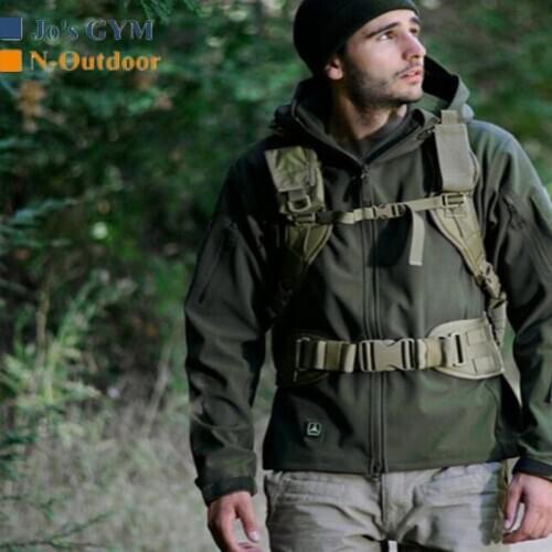 Outdoor Tactical Soft Shell Jacket Men Hooded Velvet Large Size Leisure Coats Army Fan Riding Climbing Windproof Waterproof Coat