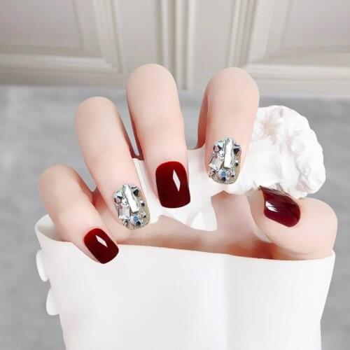 24Pcs/Set False Nails Wine Red Glitter Diamond Wear Short Paragraph Fashion Manicure Patch Nails Accessories Manicure Sticker