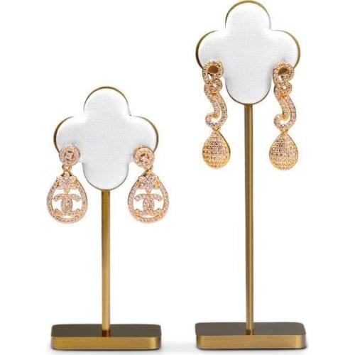Original new earring display stand, light luxury four-leaf clover shape, white earrings, earring display stand