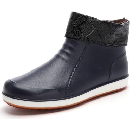 Rain boots mens four seasons Korean short snow boots fashion plus velvet rain boots non-slip work waterproof rubber water shoes