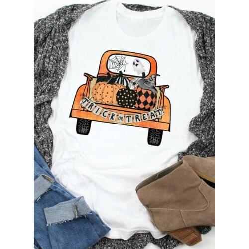 Halloween Pumpkin Trick Or Treat T-shirt personalized shirts Funny Pumpkin Car tshirt women casual grunge vintage aesthetic Tee